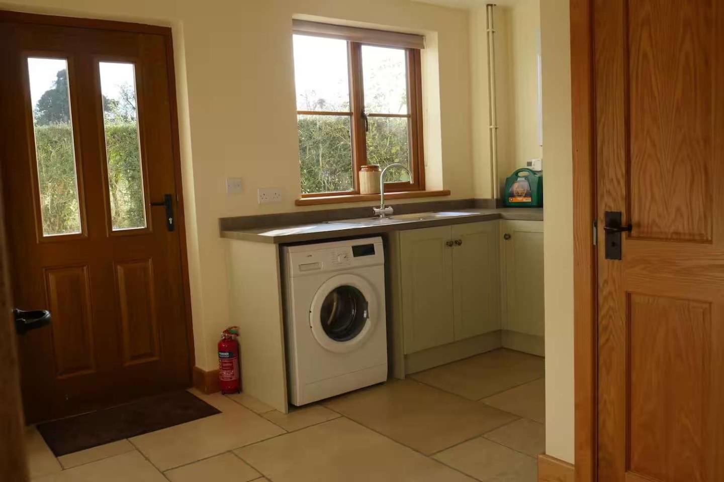 Cherry Trees - 2 Bedrooms -Pets Ok - Woodburner Hereford Esterno foto